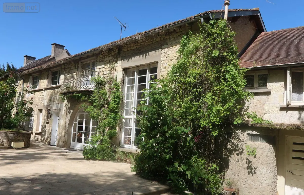 Maison a vendre Beaumont Saint-Cyr 86490 Vienne 86 225 m2 10 pièces 335360 euros 86024-MAIS2455 001