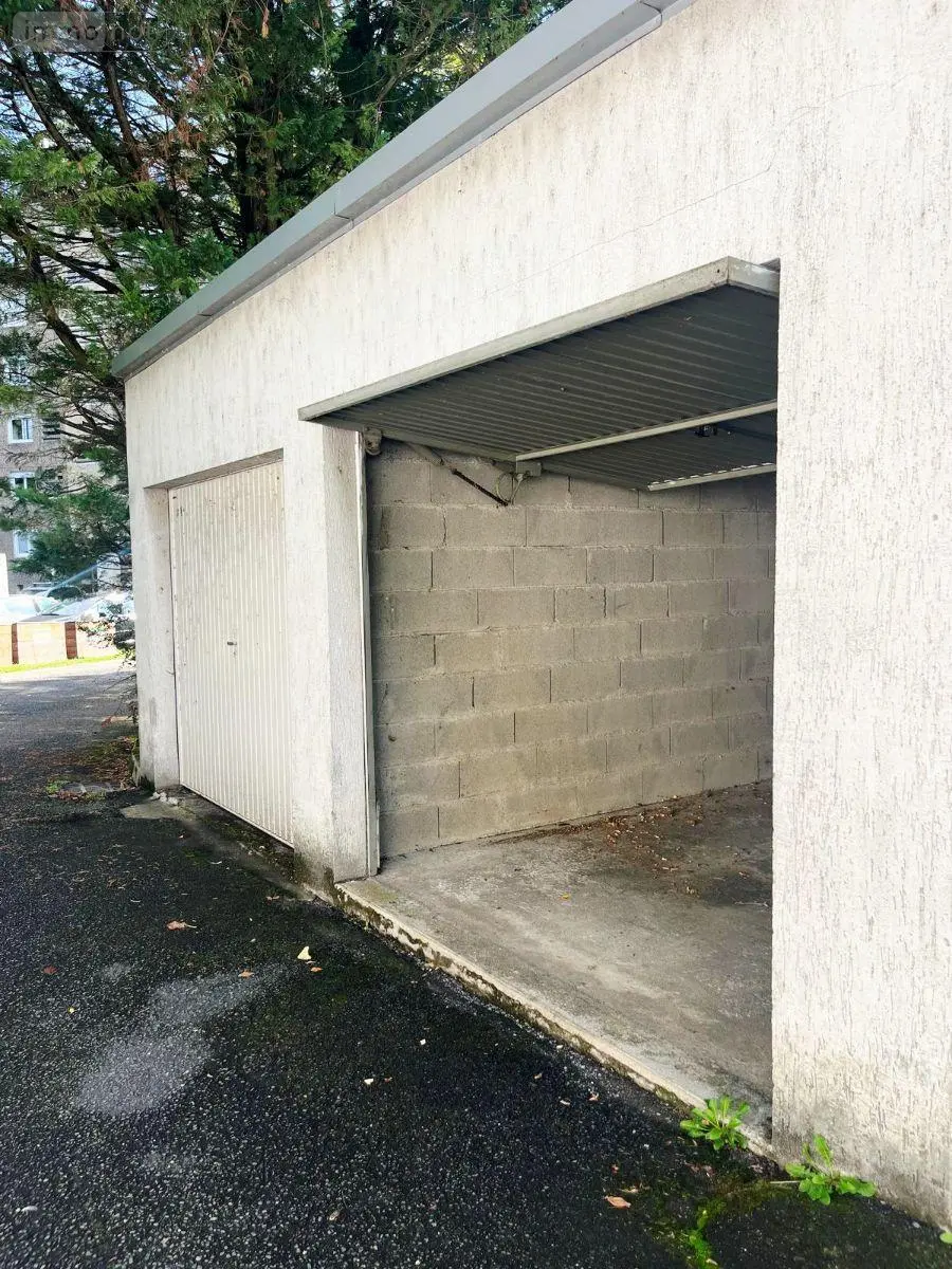 Garage et parking a vendre Mâcon 71000 Saône-et-Loire 71 17 m2 1 pièce 25000 euros AL-MA 001