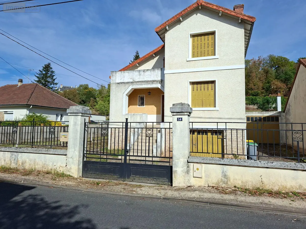 Maison a vendre Saint-Amand-Montrond 18200 Cher 18 88 m2 4 pièces 97520 euros 26093 001