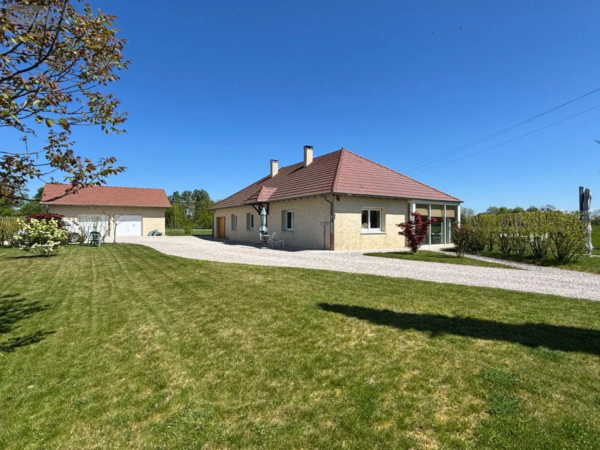 Maison a vendre Louhans-Châteaurenaud 71500 Saône-et-Loire 71 120 m2 4 pièces 249000 euros 71111-132 001