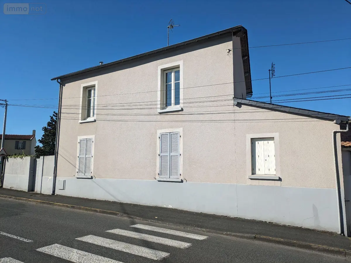 Maison a vendre Les Herbiers 85500 Vendée 85 160 m2 7 pièces 230000 euros 85013-1090074 001