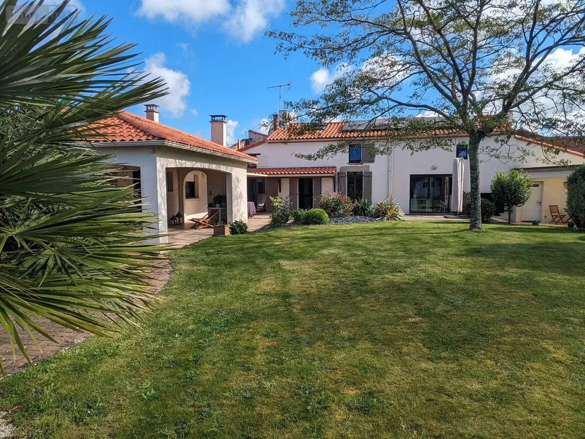Maison a vendre Les Herbiers 85500 Vendée 85 160 m2 7 pièces 417000 euros 85013-1090075 001