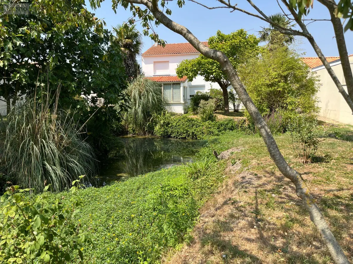 Maison a vendre Marans 17230 Charente-Maritime 17 181 m2 7 pièces 343200 euros VD/652 001