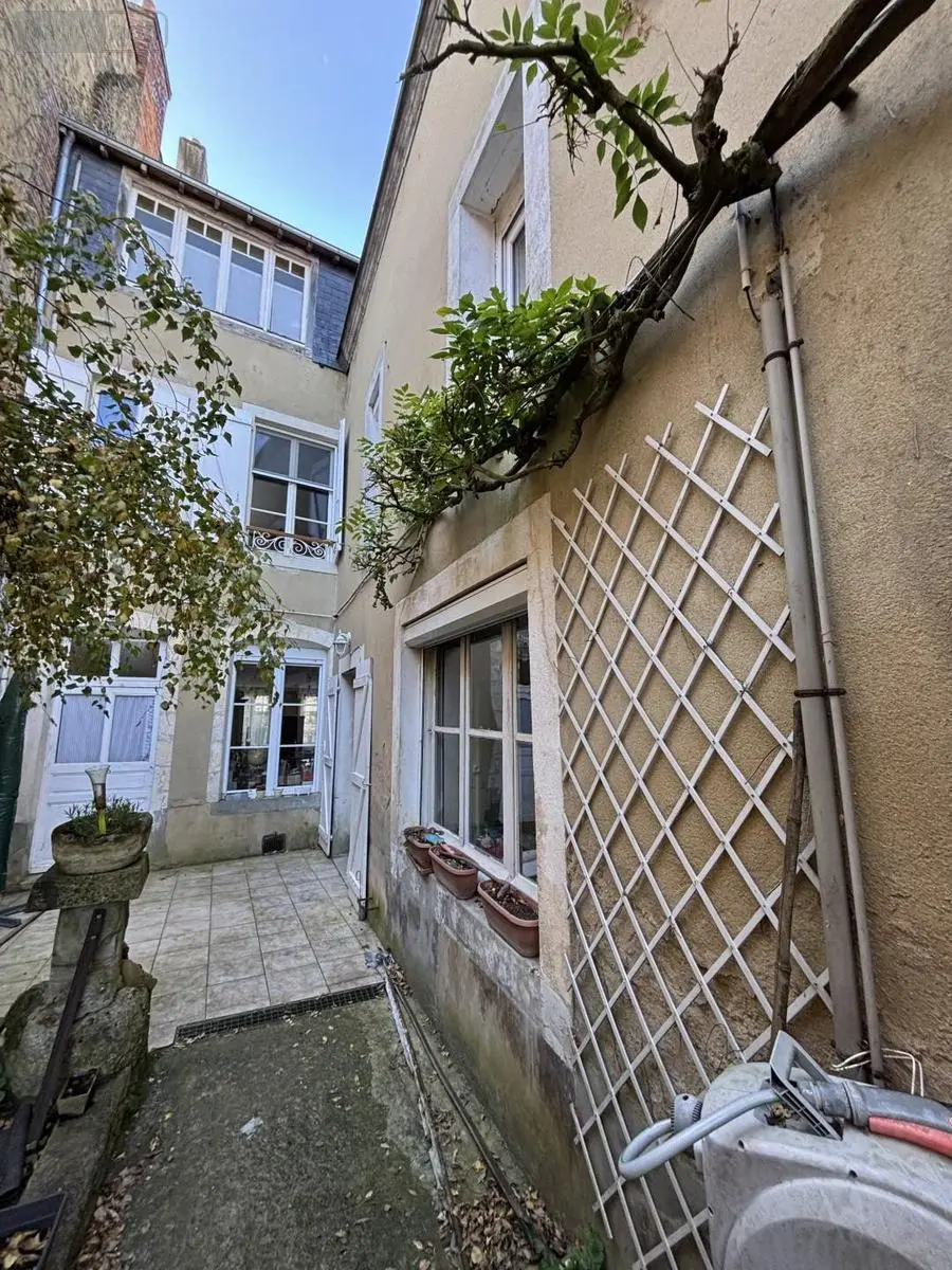 Maison a vendre Saint-Calais 72120 Sarthe 72 280 m2 7 pièces 177320 euros 101/1979 001