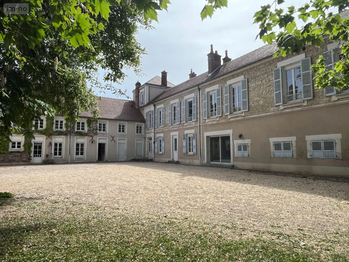 Propriete a vendre Auxerre 89000 Yonne 89 440 m2 11 pièces 650000 euros 89099/140716 001