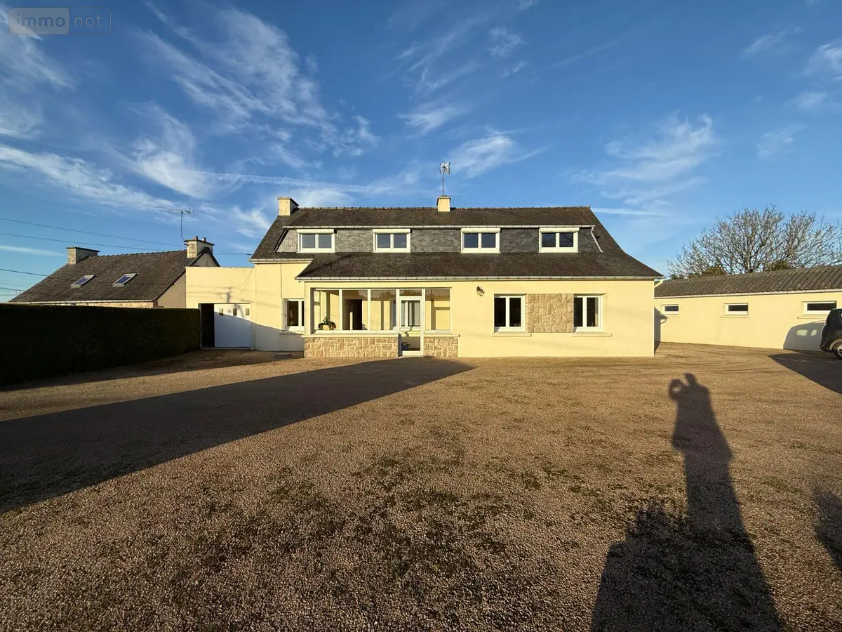 Maison a vendre Bourbriac 22390 Côtes-d'Armor 22 135 m2 5 pièces 220000 euros 22095MAIS245 001