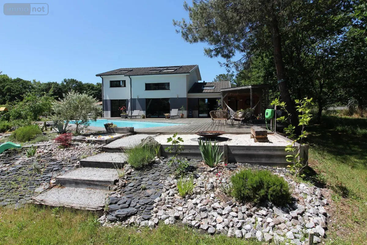 Maison a vendre Blanquefort 33290 Gironde 33 225 m2 8 pièces 852800 euros 022/1242 001