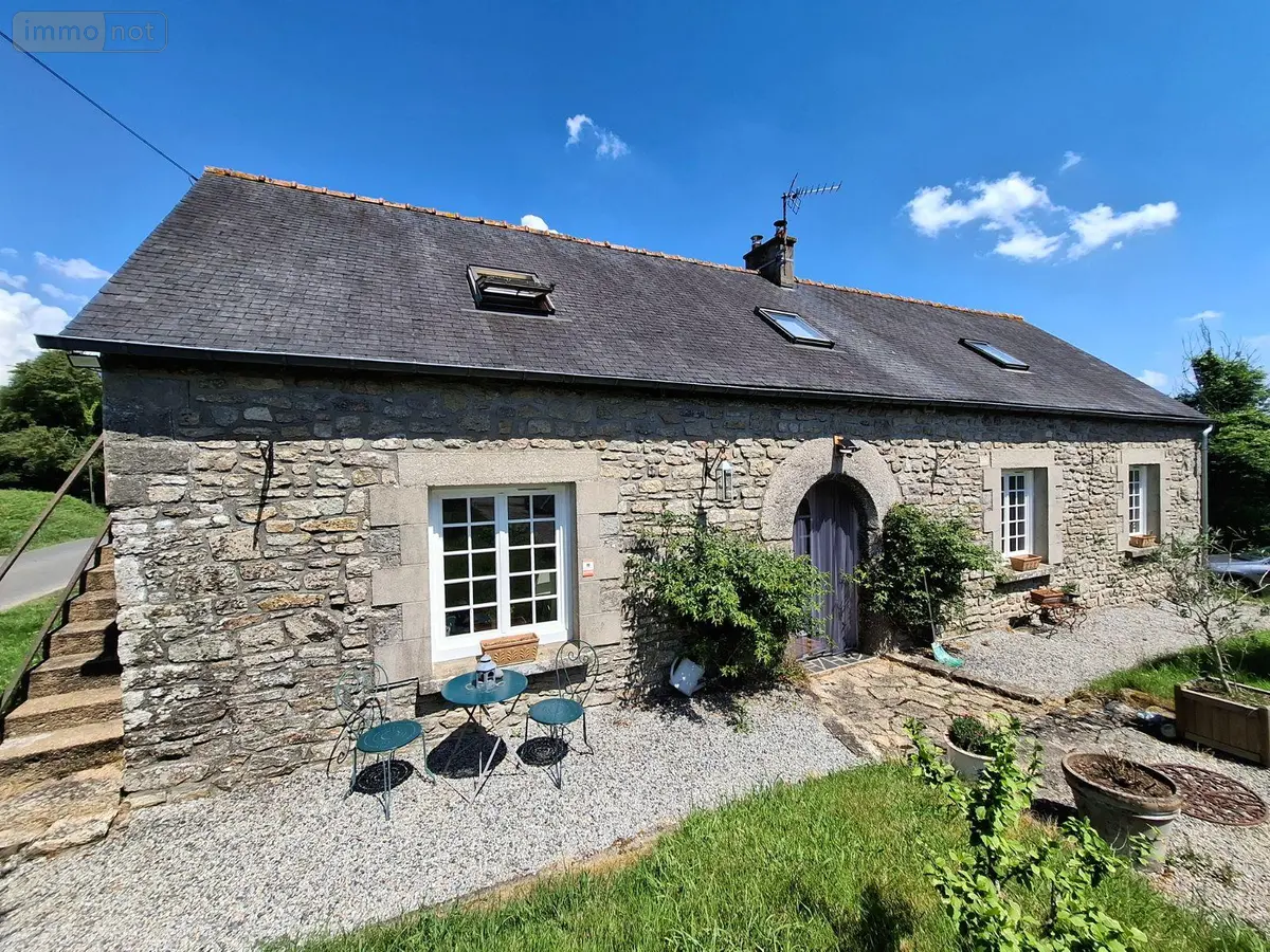 Maison a vendre Saint-Nicolas-du-Pélem 22480 Côtes-d'Armor 22 113 m2 5 pièces 231000 euros 22075/MAIS1674 001