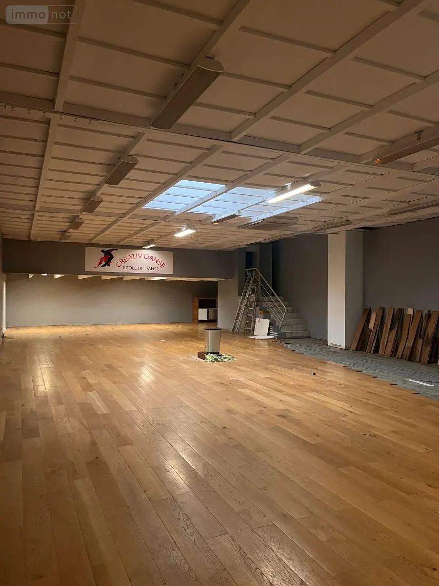 Location fonds et murs commerciaux Bailleul 59270 Nord 59 230 m2 1350 euros 12980/1616 001