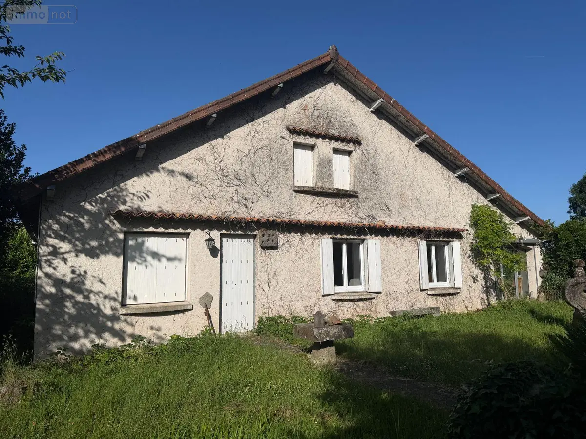 Maison a vendre Mauriac 15200 Cantal 15 10 pièces 212000 euros 15060/1271 001