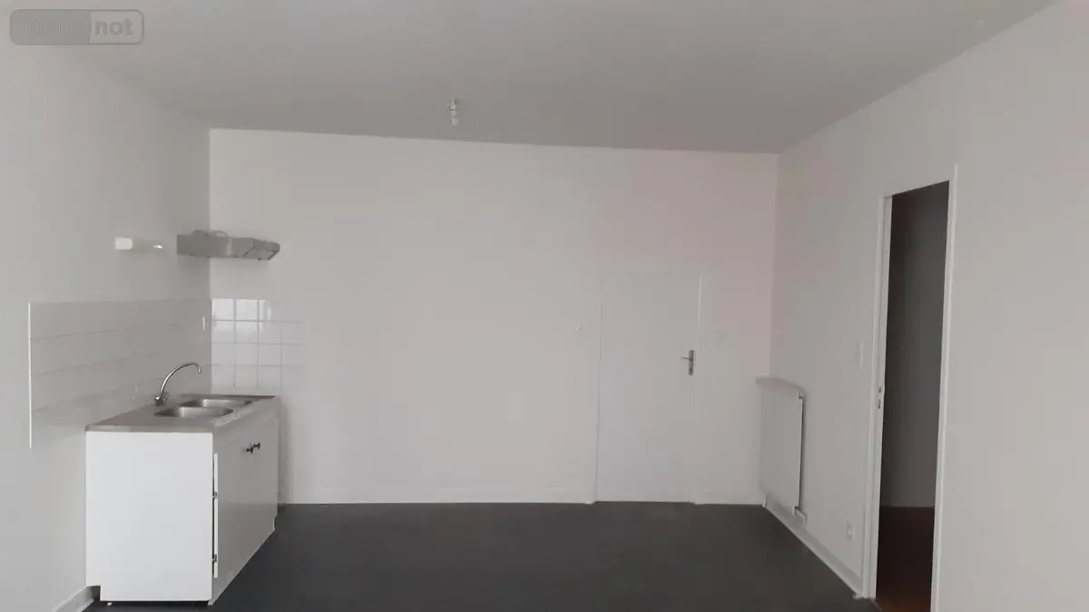 Location appartement Vitré 35500 Ille-et-Vilaine 35 41 m2 2 pièces 370 euros 16071 001