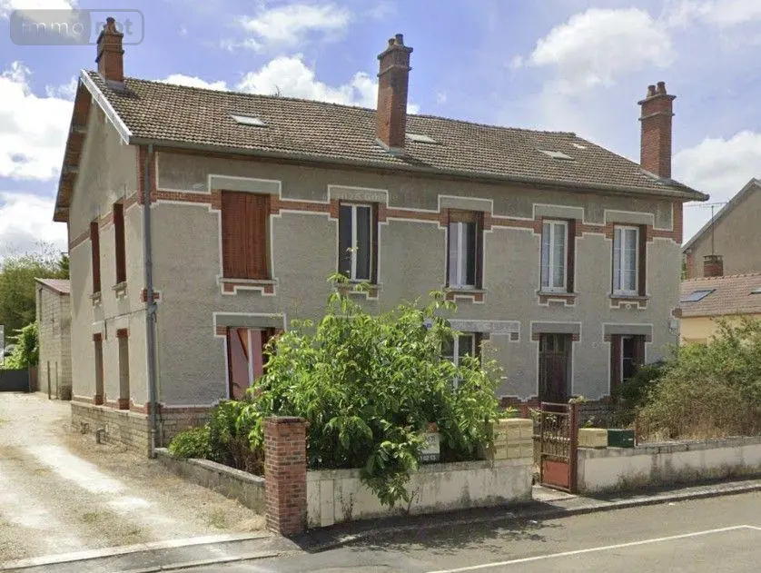 Immeuble de rapport a vendre Mailly-le-Camp 10230 Aube 10 280 m2 99000 euros 15309/403 001