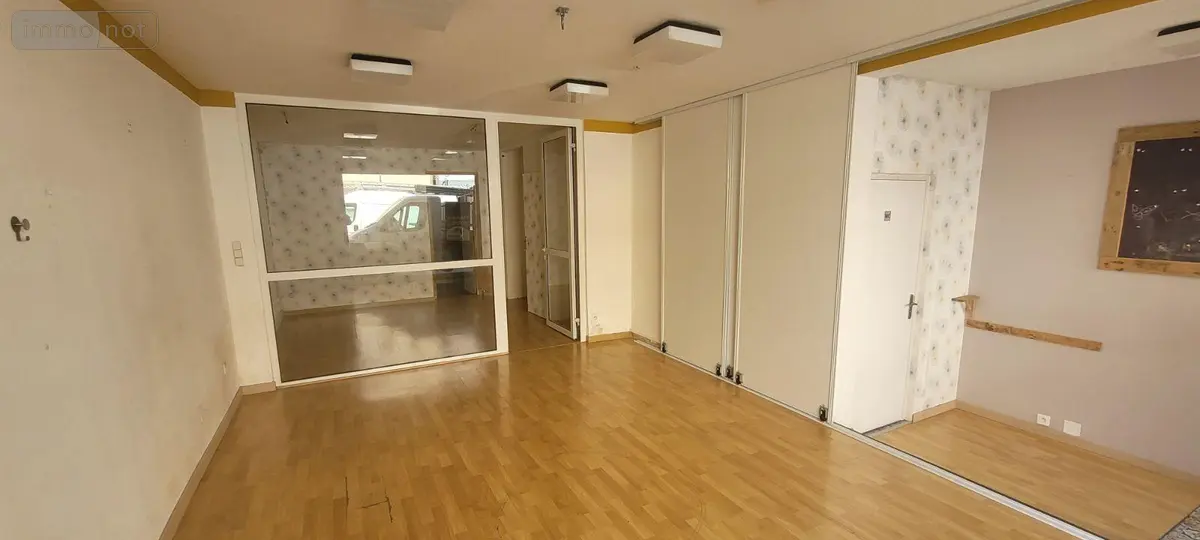 Fonds et murs commerciaux a vendre Châteaulin 29150 Finistère 29 59 m2 2 pièces 68900 euros 3280-20 001