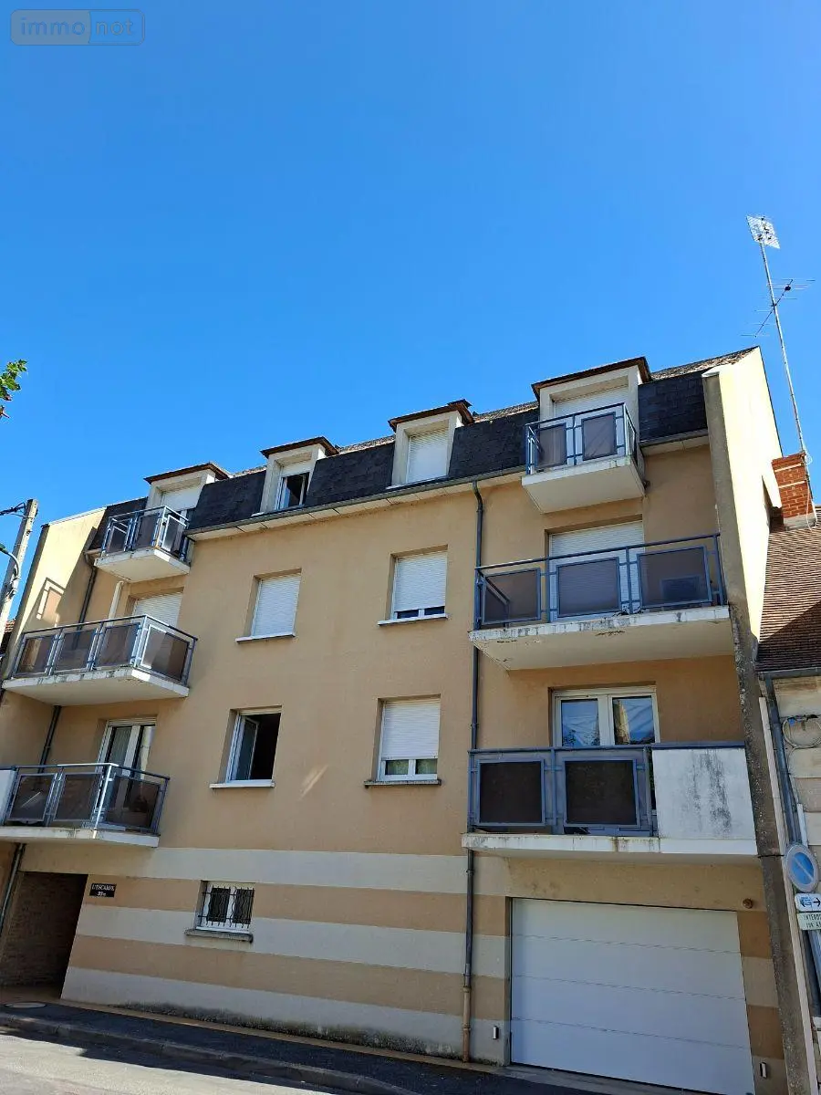 Appartement a vendre Saint-Amand-Montrond 18200 Cher 18 75 m2 3 pièces 79500 euros 260103 001