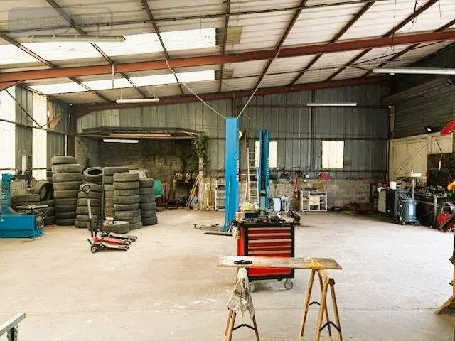 Location fonds et murs commerciaux Le Val-Saint-Père 50300 Manche 50 220 m2 2 pièces 800 euros 12547/388 001