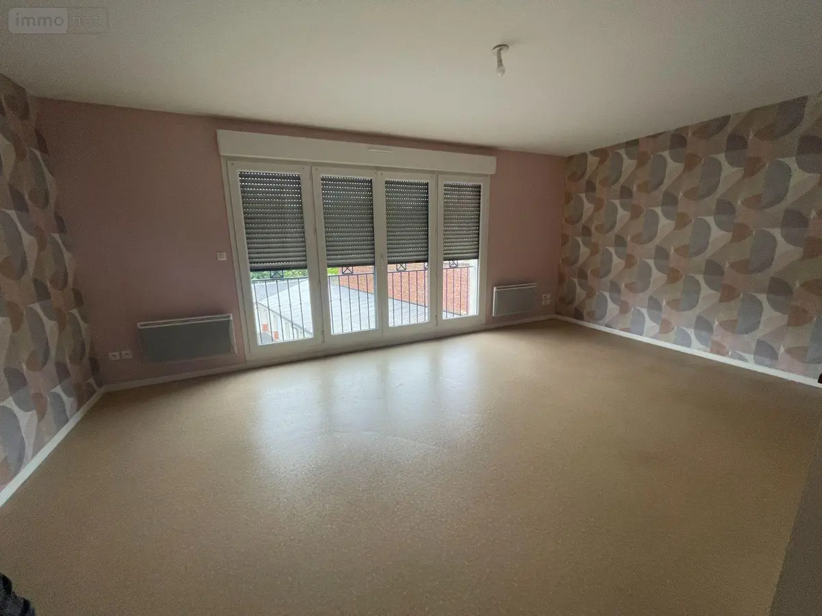 Location appartement Saint-Pol-sur-Ternoise 62130 Pas-de-Calais 62 69 m2 3 pièces 610 euros 2481 001