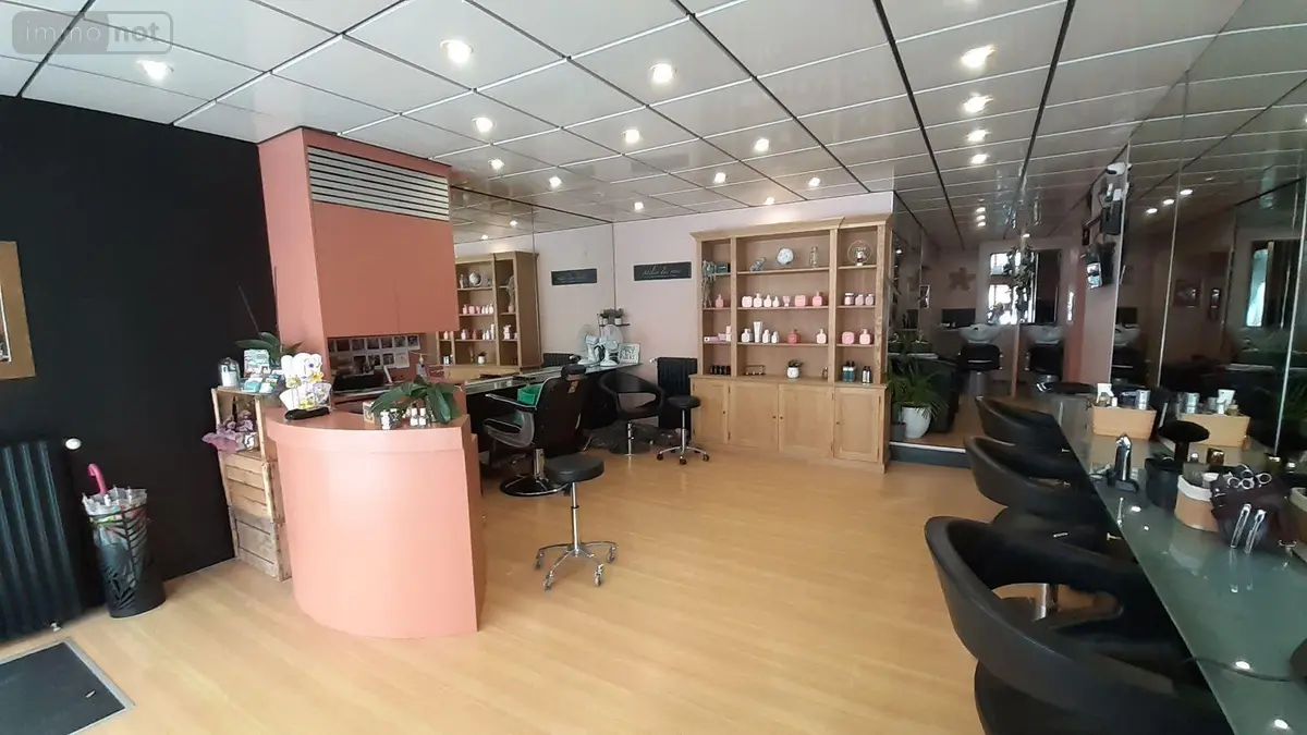 Location fonds et murs commerciaux Vitré 35500 Ille-et-Vilaine 35 80 m2 780 euros 35131-292 001