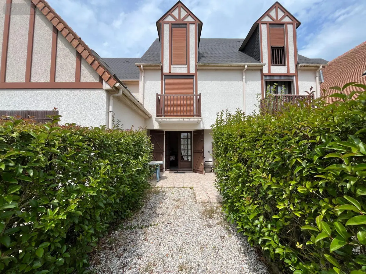 Appartement a vendre Courseulles-sur-Mer 14470 Calvados 14 32 m2 2 pièces 136500 euros 10615/214 001