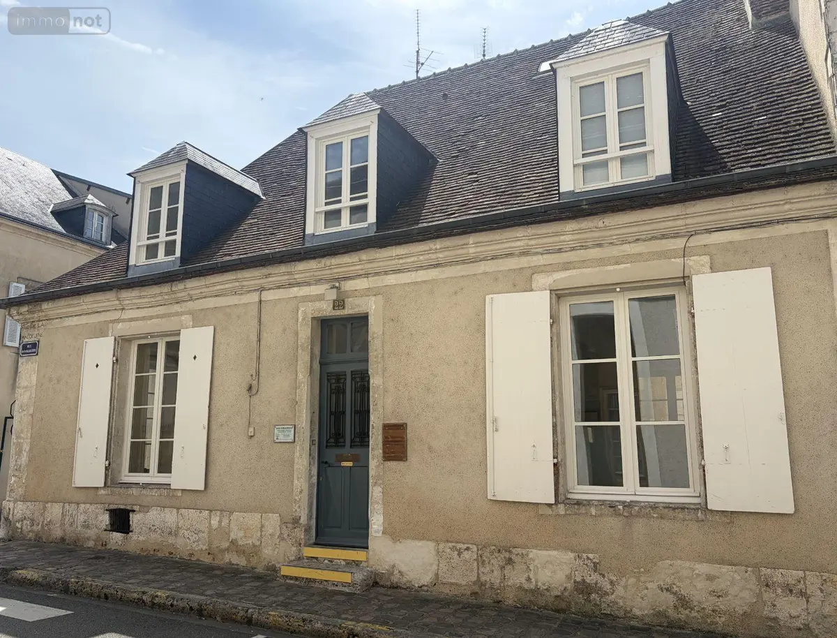 Location maison Châteaudun 28200 Eure-et-Loir 28 115 m2 4 pièces 835 euros JR/1001 001