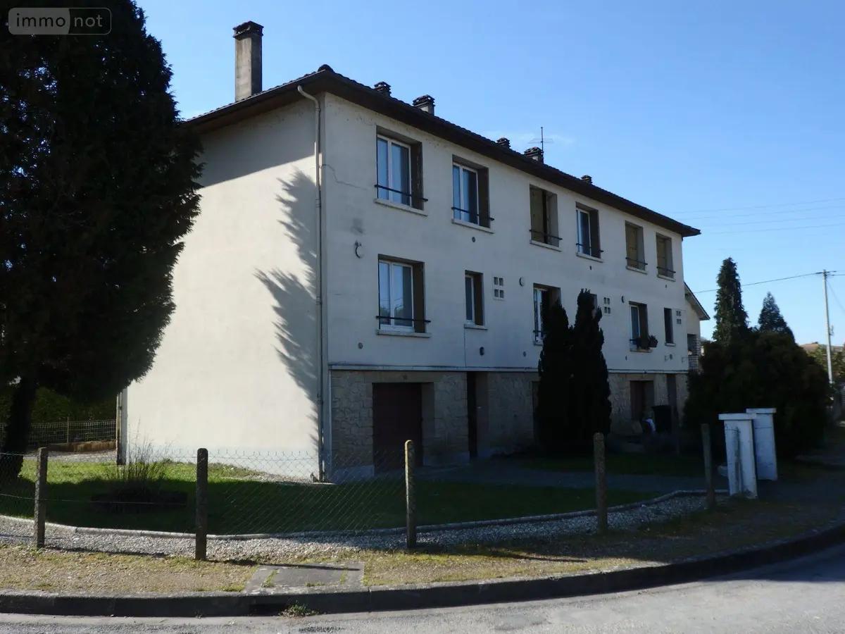 Immeuble de rapport a vendre Lalinde 24150 Dordogne 24 243 m2 12 pièces 299900 euros 18113/185 001