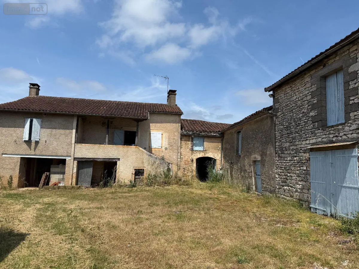 Maison a vendre Concots 46260 Lot 46 60 m2 3 pièces 189240 euros LI/659 001
