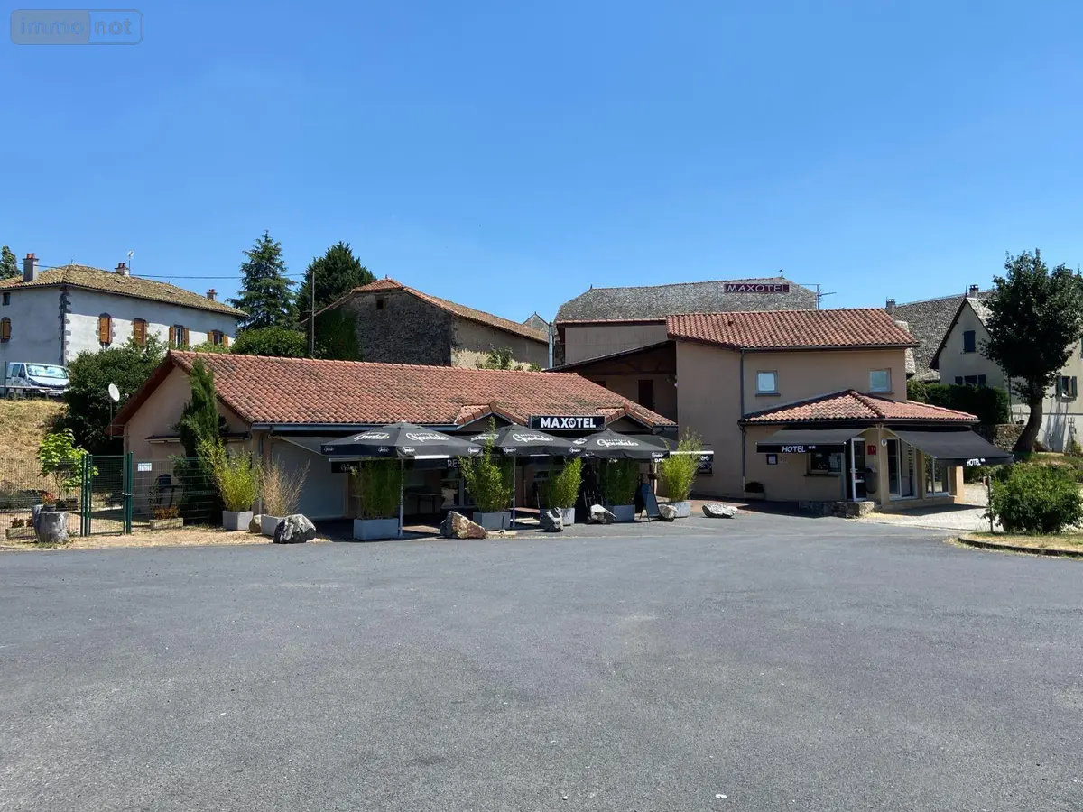 Fonds et murs commerciaux a vendre Ytrac 15000 Cantal 15 373 m2 296800 euros 15061-69 001
