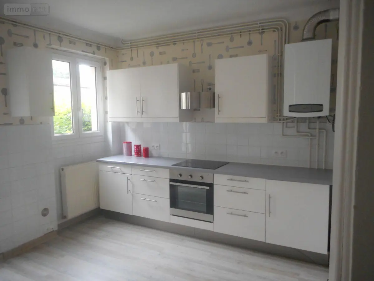 Location appartement Condé-en-Normandie 14110 Calvados 14 94 m2 5 pièces 531 euros 3702 001
