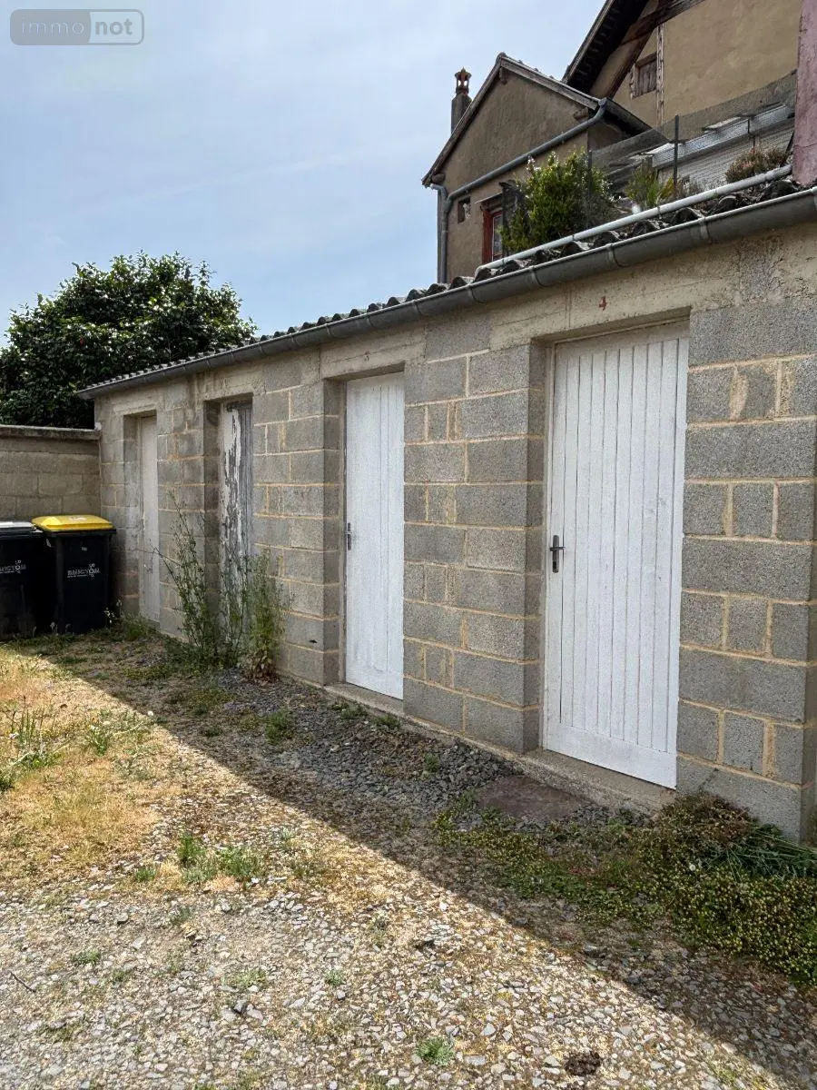 Location garage et parking Fougères 35300 Ille-et-Vilaine 35 1 pièce 30 euros 35034-41 001