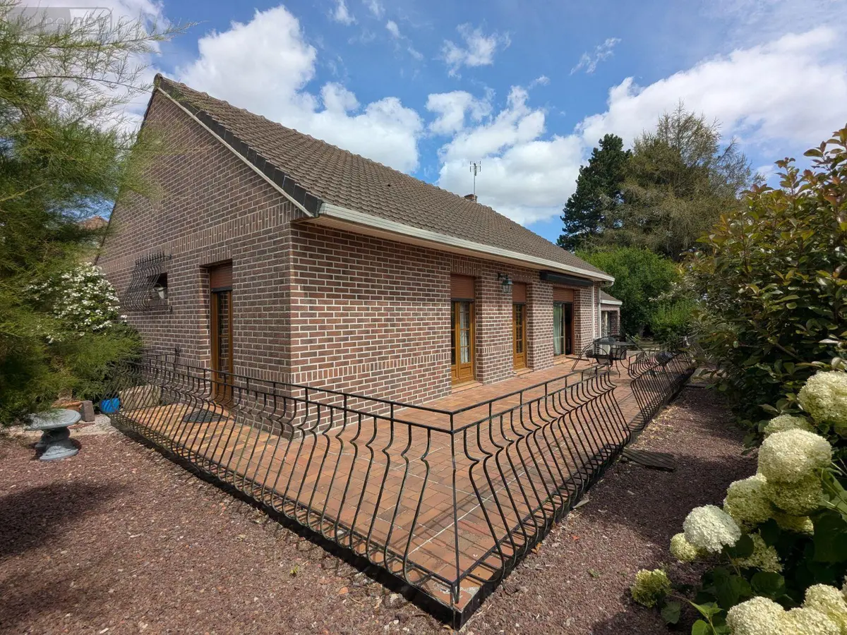 Maison a vendre Saint-Pol-sur-Ternoise 62130 Pas-de-Calais 62 111 m2 6 pièces 219360 euros 2489 001