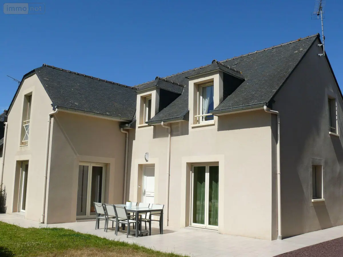 Maison a vendre Dol-de-Bretagne 35120 Ille-et-Vilaine 35 147 m2 8 pièces 461661 euros 037/989 001