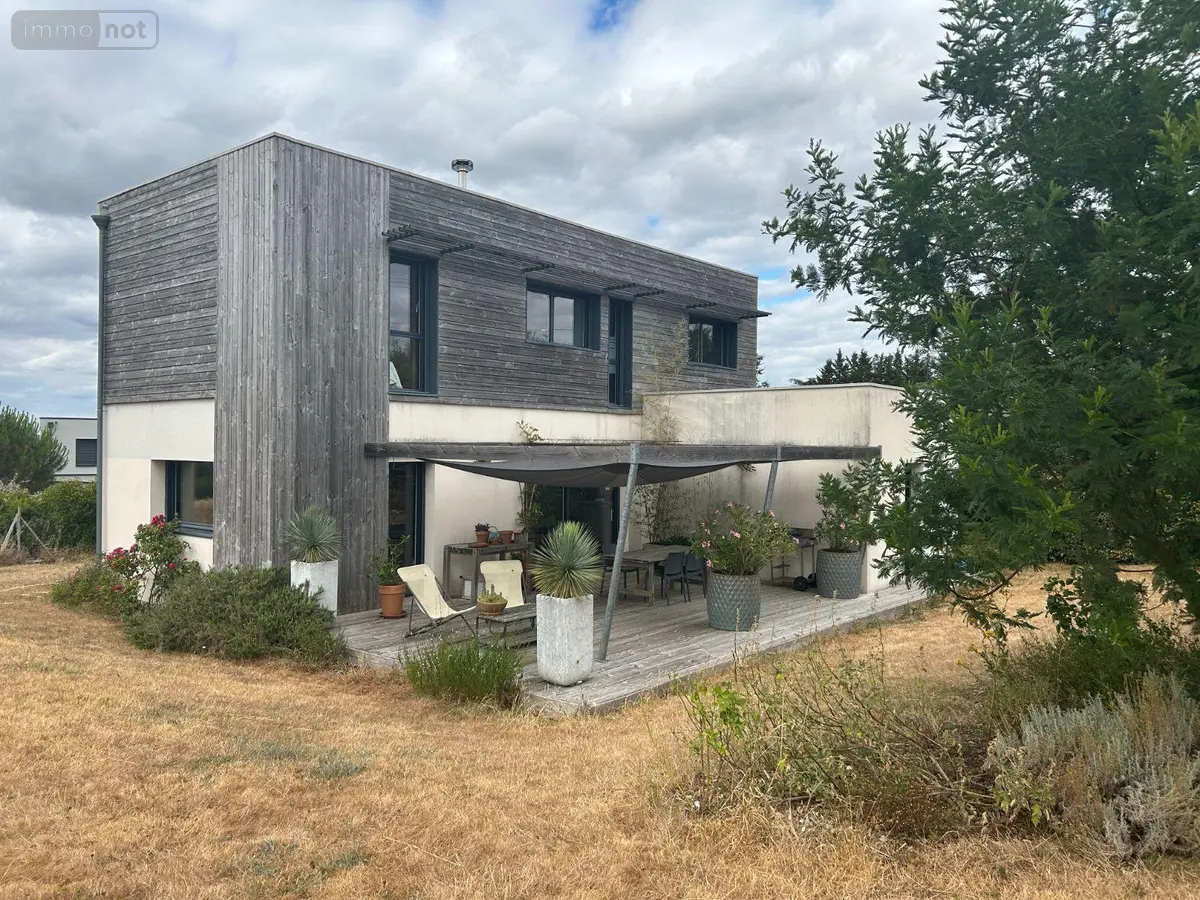 Maison a vendre Chalonnes-sur-Loire 49290 Maine-et-Loire 49 134 m2 6 pièces 399243 euros 12516/1328 001