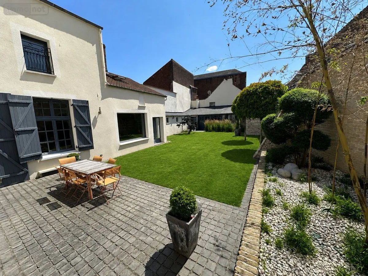 Maison a vendre Saint-Omer 62500 Pas-de-Calais 62 348 m2 10 pièces 568750 euros E62ST5 001