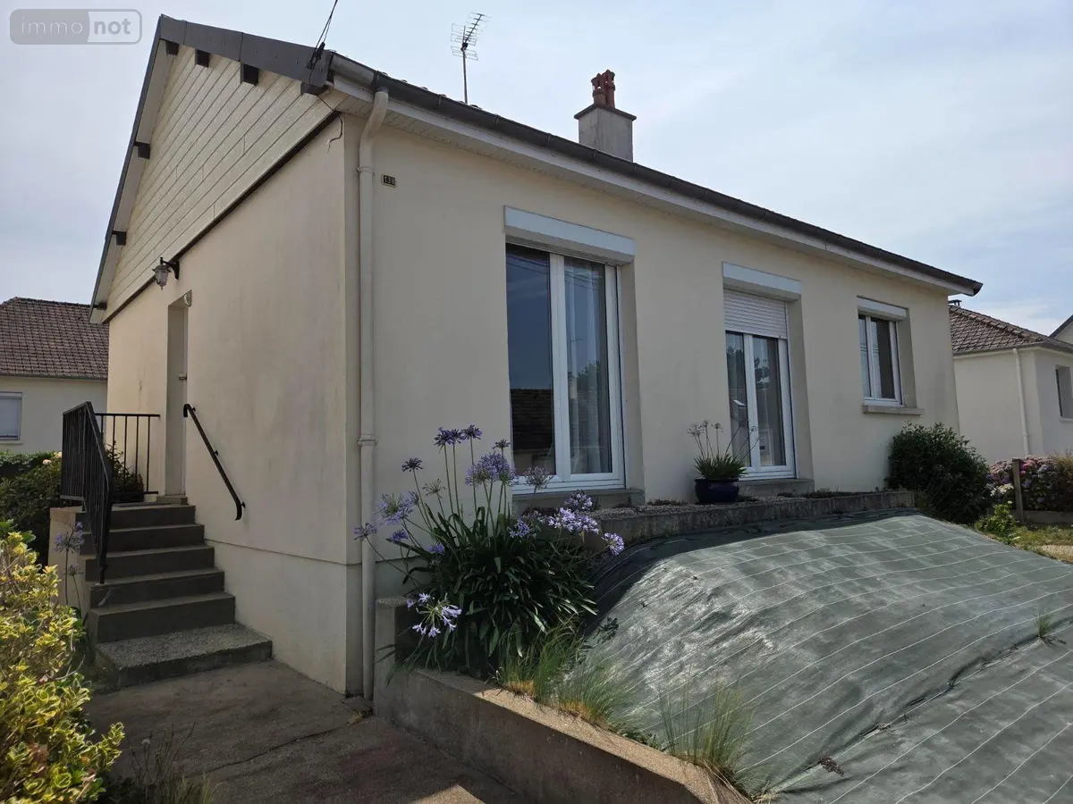 Maison a vendre Mayenne 53100 Mayenne 53 64 m2 4 pièces 141000 euros 53075/FC63B 001