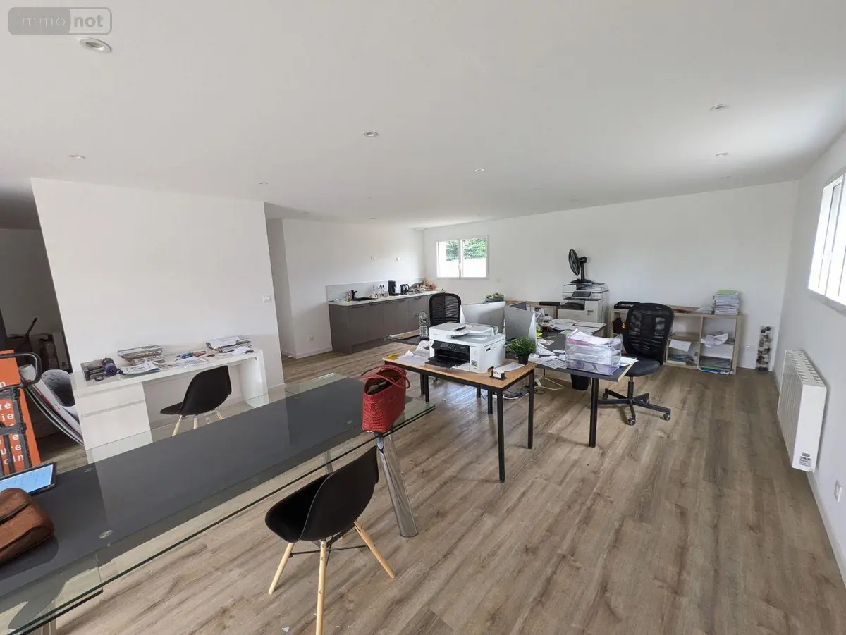 Location fonds et murs commerciaux Bréal-sous-Montfort 35310 Ille-et-Vilaine 35 80 m2 800 euros 35129-6970 001