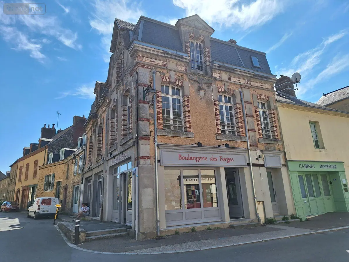 Immeuble de rapport a vendre Chailland 53420 Mayenne 53 350 m2 136500 euros 53077-39 001
