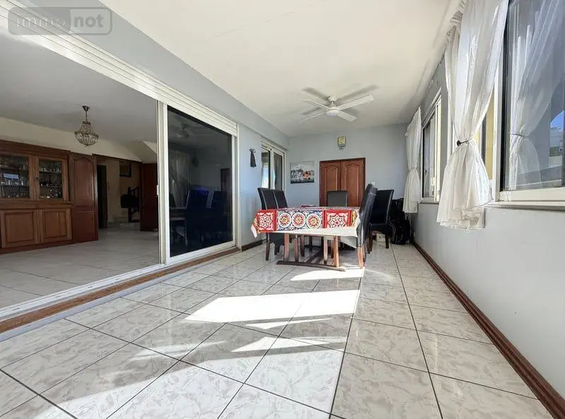Appartement a vendre Saint-Denis 97400 La Réunion 974 134 m2 5 pièces 494000 euros 97405/312 001