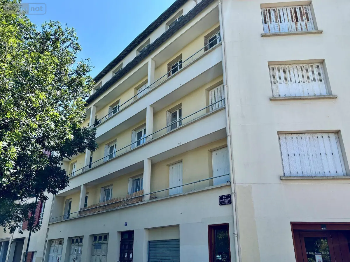 Appartement a vendre Rennes 35000 Ille-et-Vilaine 35 26 m2 2 pièces 107000 euros VR/134 001