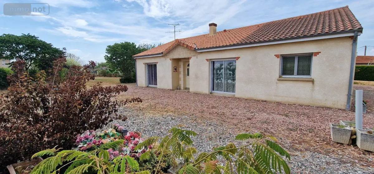 Maison a vendre Mauzé-Thouarsais 79100 Deux-Sèvres 79 125 m2 4 pièces 174000 euros 79079-57 001