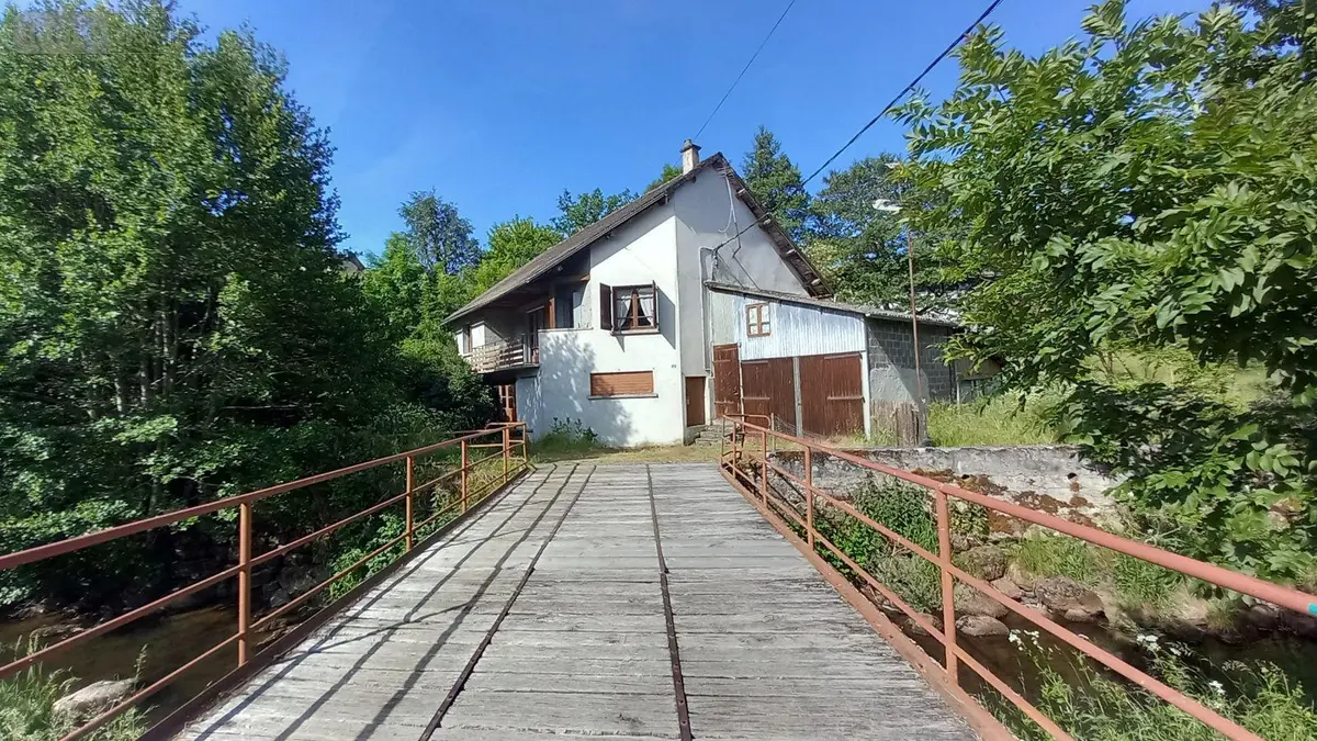 Maison a vendre Allanche 15160 Cantal 15 83 m2 63800 euros FG/2573 001