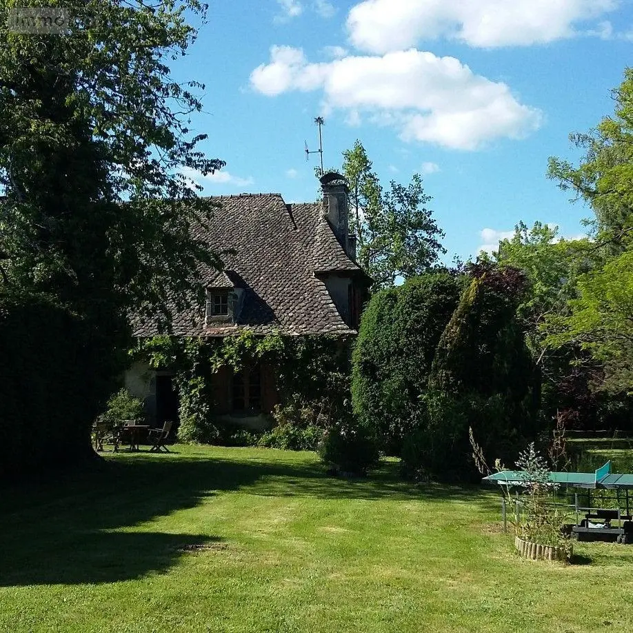 Maison a vendre Ally 15700 Cantal 15 6 pièces 243800 euros 15060/1284 001