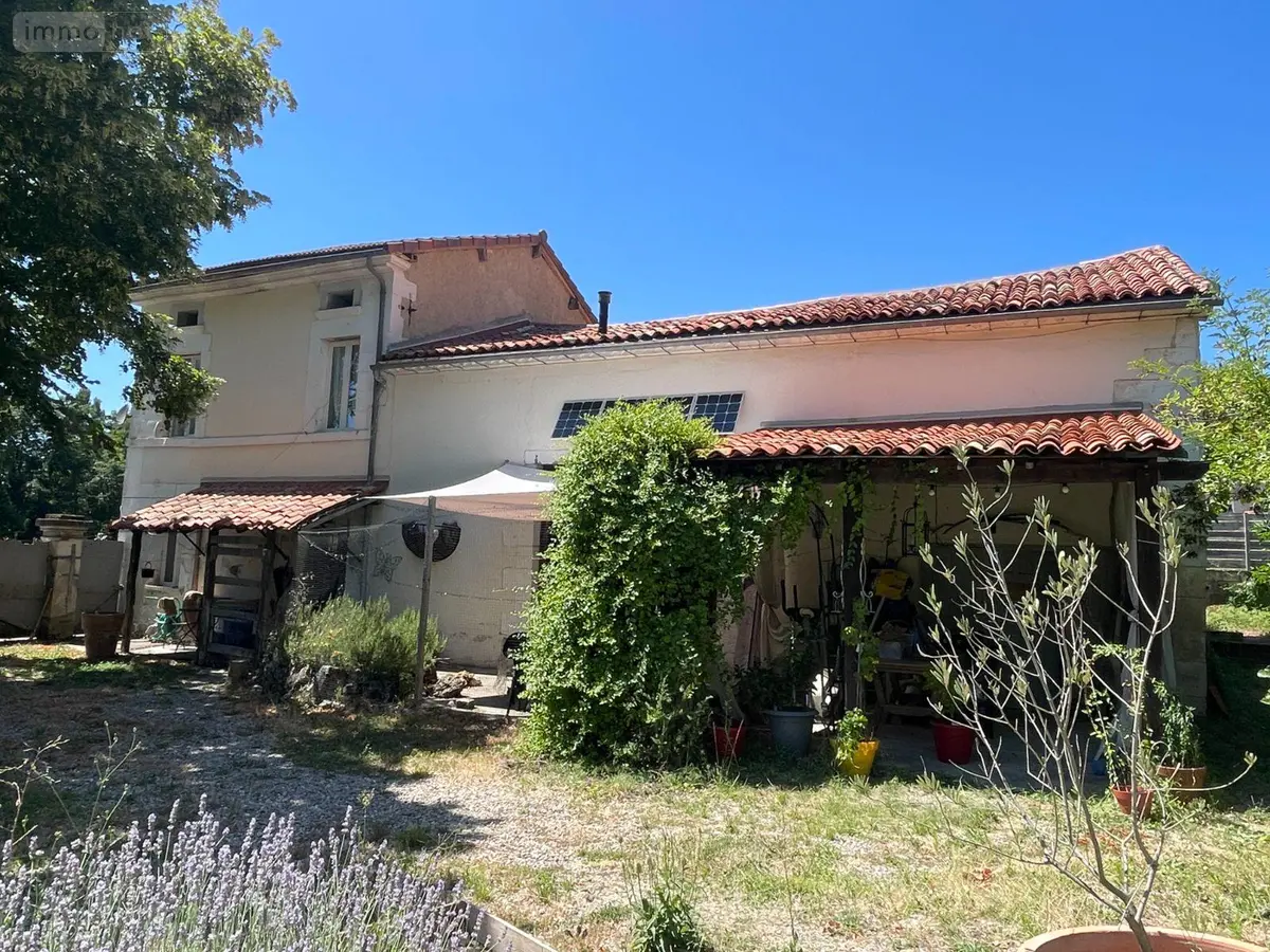 Maison a vendre Ribérac 24600 Dordogne 24 145 m2 4 pièces 165850 euros 077/1747 001