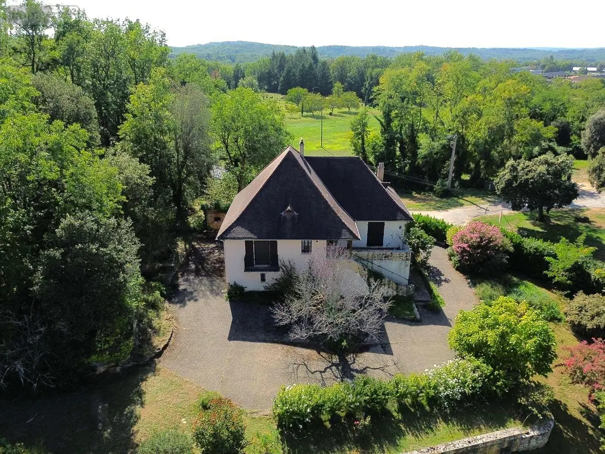 Maison a vendre Gourdon 46300 Lot 46 180 m2 7 pièces 198600 euros 46041/460 001