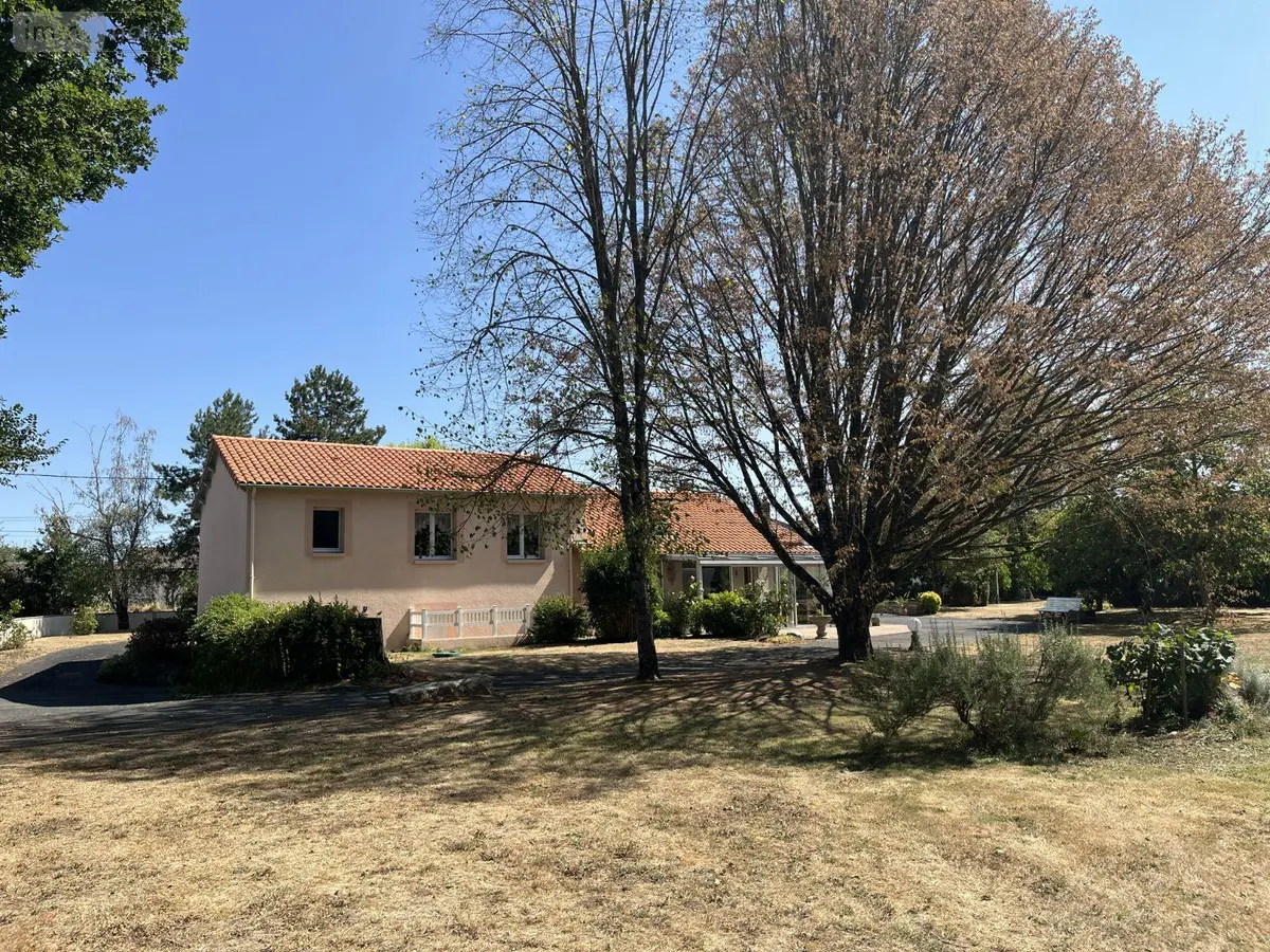 Maison a vendre Argentonnay 79150 Deux-Sèvres 79 170 m2 5 pièces 225750 euros AGM 101** 001