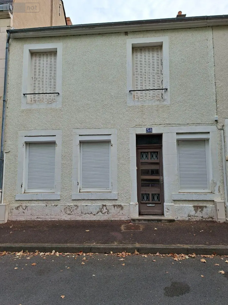 Maison a vendre Saint-Amand-Montrond 18200 Cher 18 98 m2 3 pièces 38000 euros 260125 001