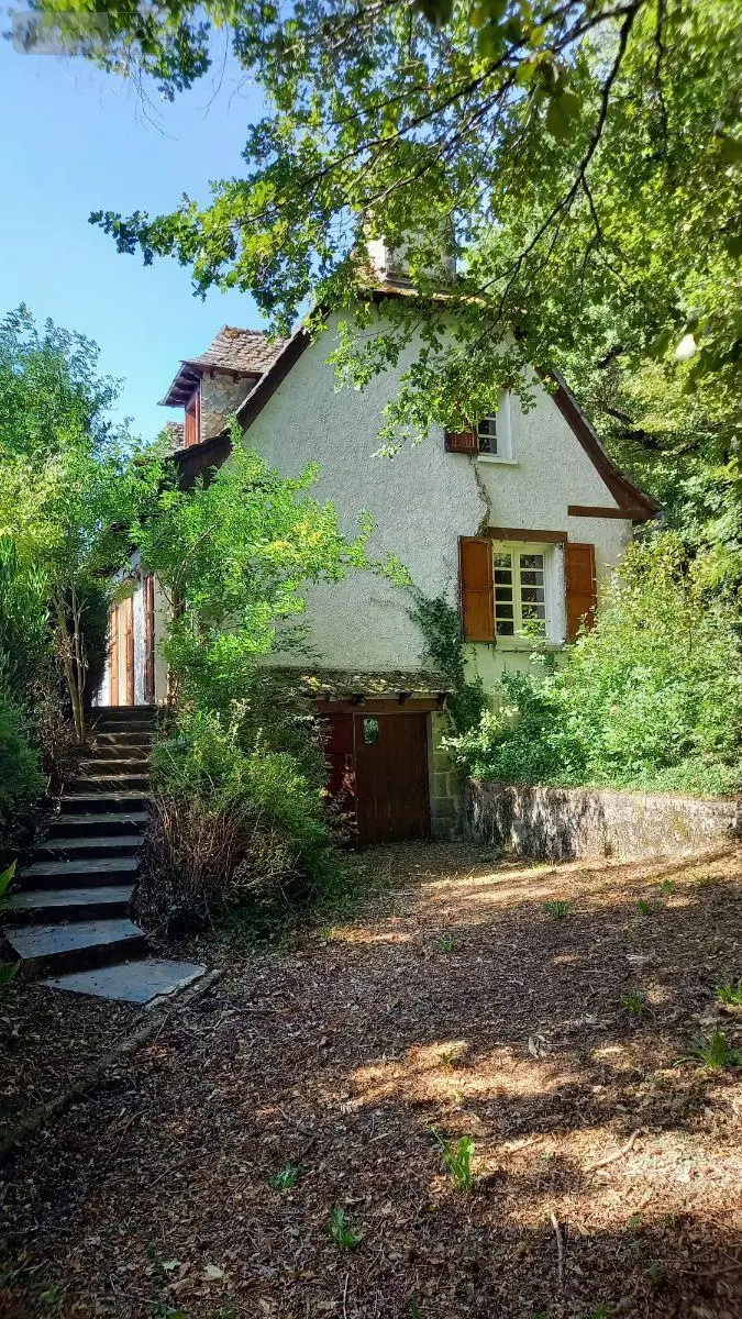 Maison a vendre Vic-sur-Cère 15800 Cantal 15 127 m2 159000 euros MG/2584 001