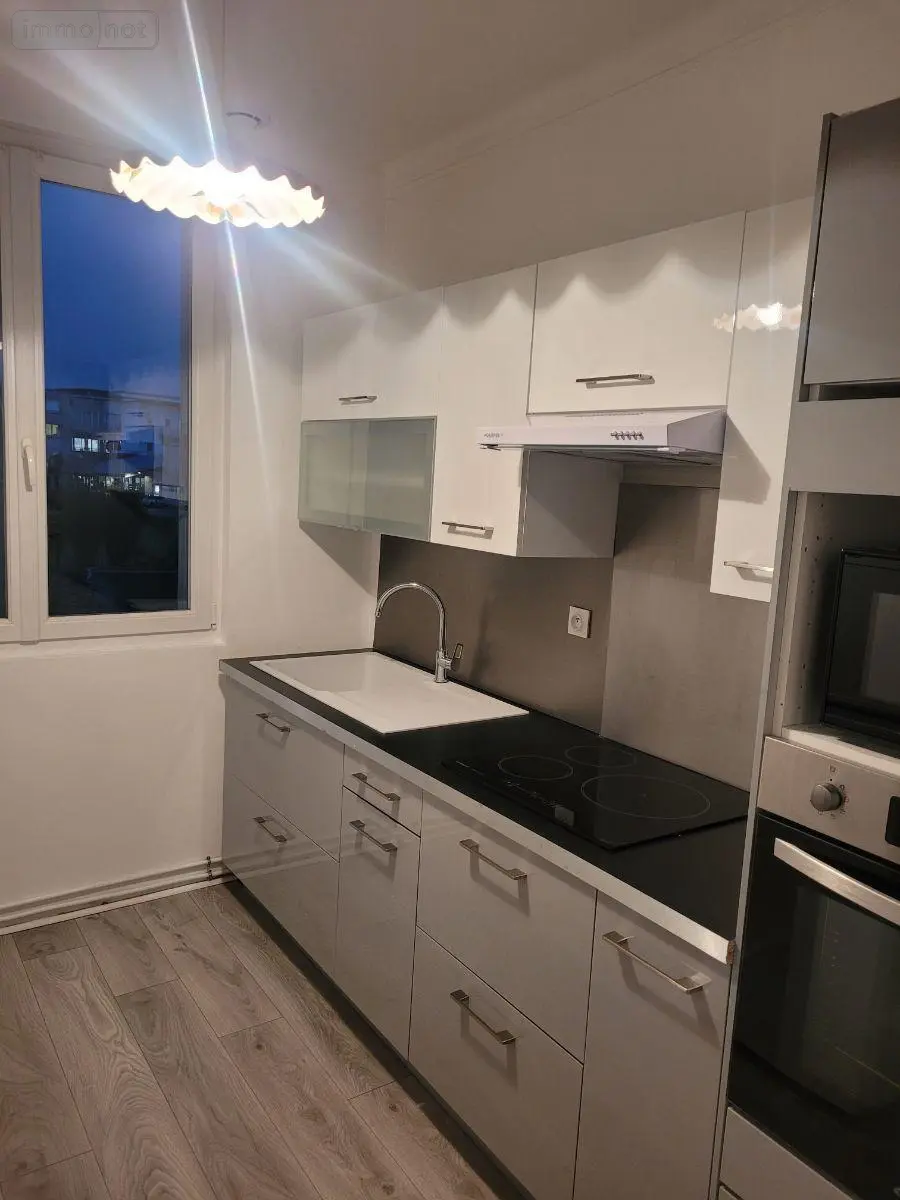 Location appartement Eu 76260 Seine-Maritime 76 93 m2 3 pièces 725 euros 76041/210 001