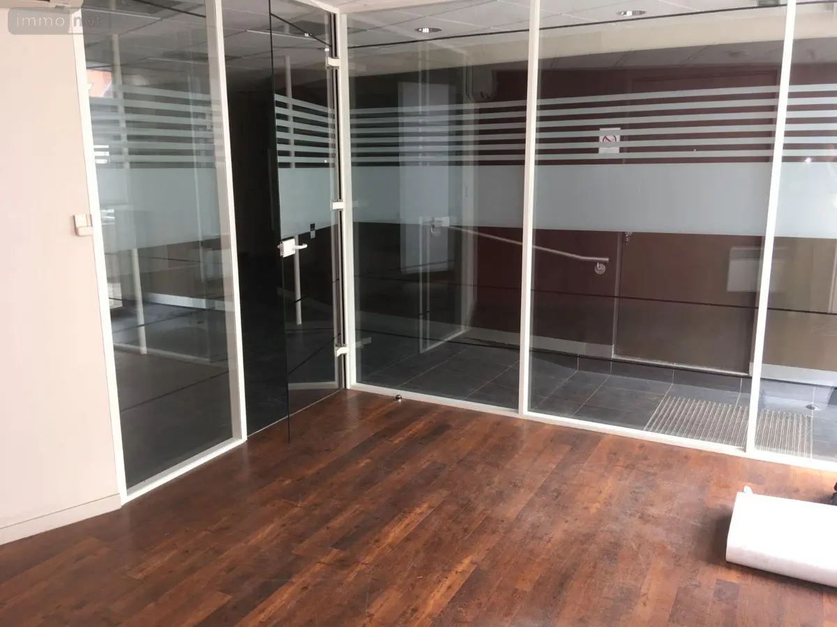 Location fonds et murs commerciaux Bergues 59380 Nord 59 150 m2 1600 euros M1633 001