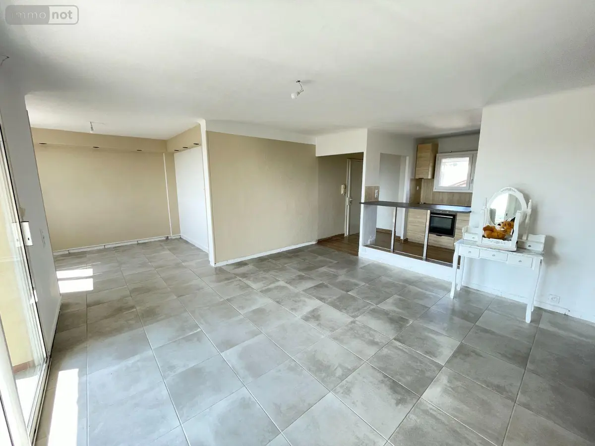 Appartement a vendre Manosque 04100 Alpes-de-Haute-Provence 04 79 m2 4 pièces 137800 euros 025/1951 001