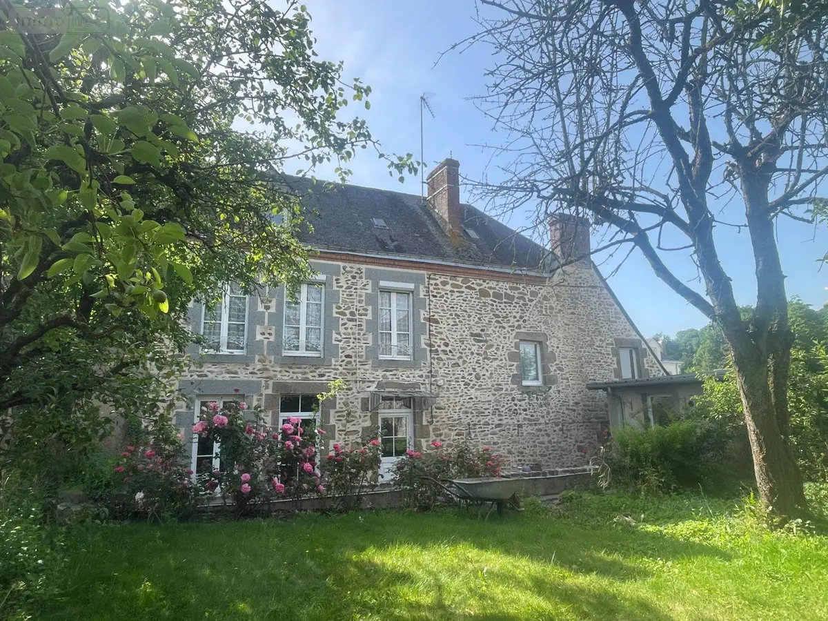 Maison a vendre Bais 53160 Mayenne 53 157 m2 6 pièces 135000 euros 12703/3803 001