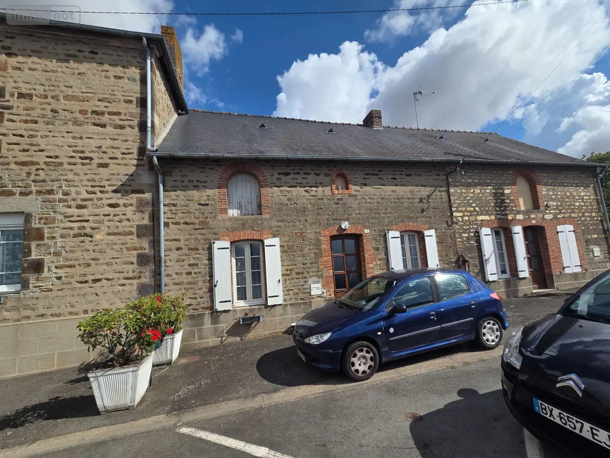 Location maison Saint-Georges-Buttavent 53100 Mayenne 53 48 m2 2 pièces 380 euros 53075/FC160 001